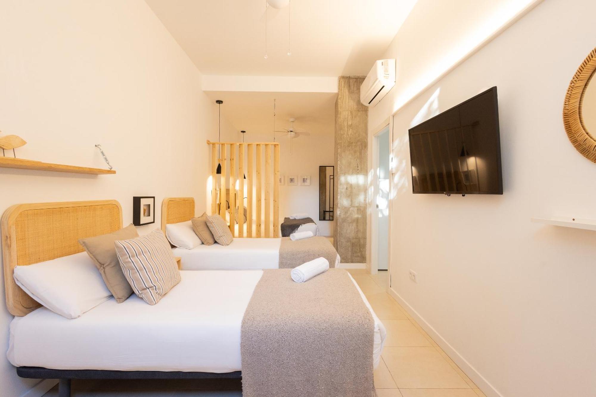 Florit Flats - The Pitiusas Rooms Valencia Ngoại thất bức ảnh